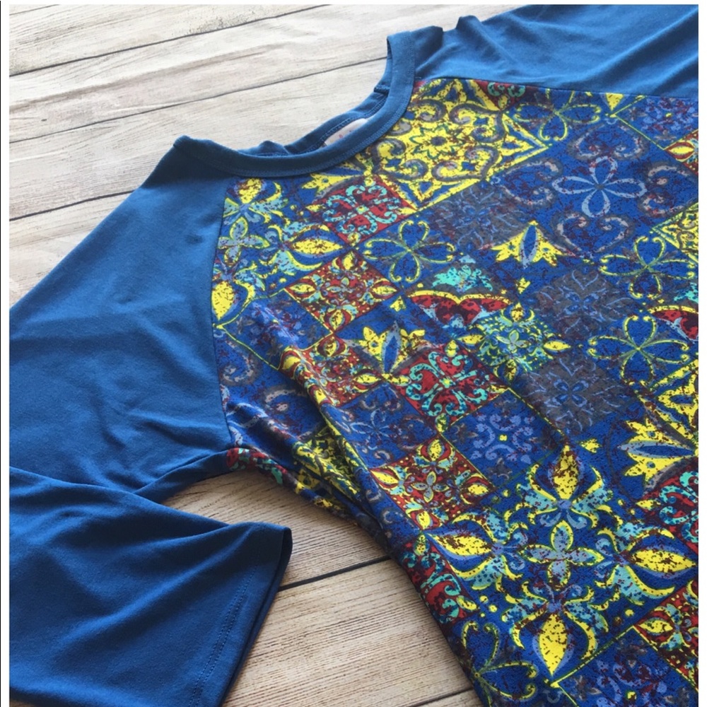 LuLaRoe long sleeve Randy top